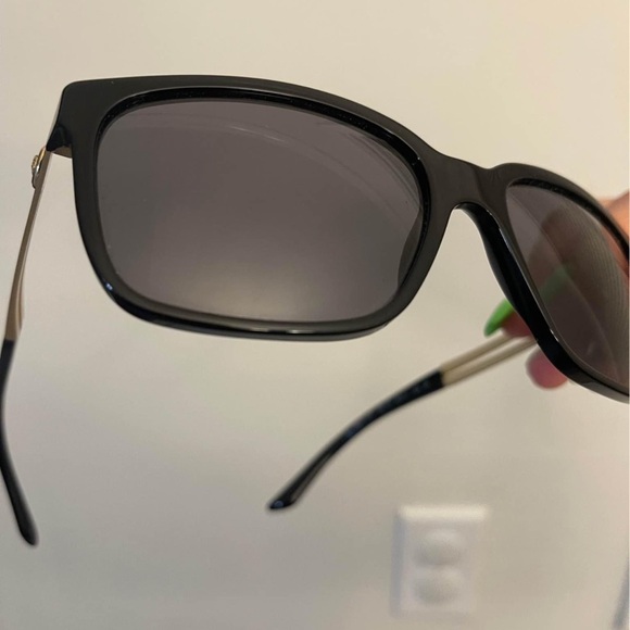 Versace sunglasses - Picture 3 of 8